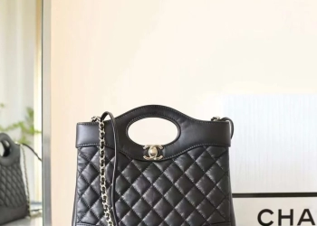CHANEL Patent Calfskin Quilted Mini 31 Shopping Bag Black